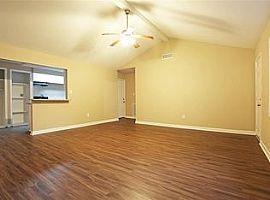 11315 Sagehaven Dr, Houston, Tx 77089 3 Beds 2 Baths 1,600 Sqft in Houston, TX (Photo 12 of 12)