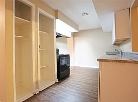 11315 Sagehaven Dr, Houston, Tx 77089 3 Beds 2 Baths 1,600 Sqft in Houston, TX (Photo 3 of 12)