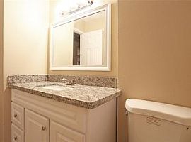 11315 Sagehaven Dr, Houston, Tx 77089 3 Beds 2 Baths 1,600 Sqft in Houston, TX (Photo 9 of 12)