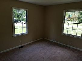 2114 Challedon Way, Louisville, Ky 40223 3 Beds 1 Bath 1,028 Sq in Louisville, KY (Photo 6 of 6)