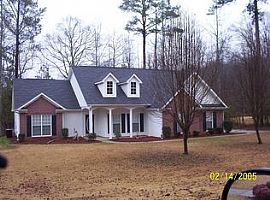 Lake Redwine 3br 2 Bth, Bonus Room Community Pool and Clubhouse. in Inland, NE