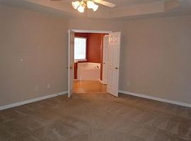 Lake Redwine 3br 2 Bth, Bonus Room Community Pool and Clubhouse. in Inland, NE (Photo 4 of 5)