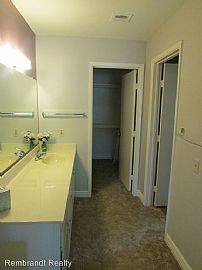 14300 W Bell Rd Unit435,Surprise,Az 85374 Contact/me 4063445061 in Surprise, AZ (Photo 9 of 12)