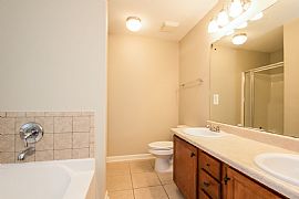 Charming 4 Bed Room to Rent Or Lease to Own in Decatur, GA (Photo 4 of 6)