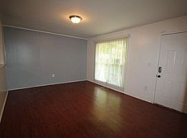 3 Beds 1 Bath in Atlanta, GA (Photo 2 of 5)