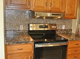 547 Saint Leger Ave, Akron, Oh 44305 3 Beds 2 Baths 1,536 Sqft in Akron, OH (Photo 3 of 5)