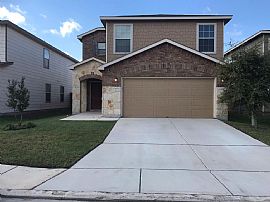 Charming 4 Bedroom Home $800/mo and $800 Deposit in San Antonio, TX