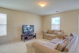 Charming 4 Bedroom Home $800/mo and $800 Deposit in San Antonio, TX (Photo 2 of 4)