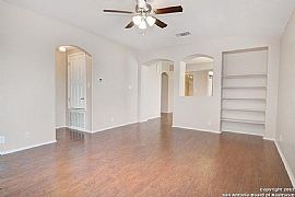 Charming 3 Bedroom Home $800/mo and $800 Deposit in San Antonio, TX (Photo 3 of 4)