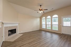 Charming 4 Bedroom Home $800/mo and $800 Deposit in Spring, TX (Photo 4 of 4)