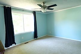 Charming 3 Bedroom Home $800/mo and $800 Deposit in Mason, OH (Photo 3 of 4)