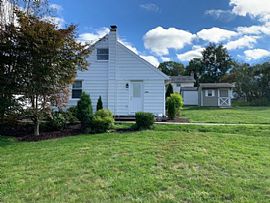 1382 Clearfield Ave, Bethlehem, Pa 18015 3 Beds 1 Bath 1,142 Sq in Bethlehem, PA
