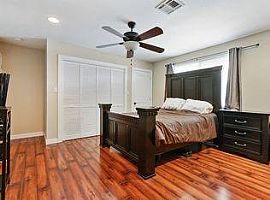 3 Bedroom Open Floor Plan  in New Orleans, LA (Photo 3 of 7)