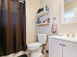 3 Bedroom Open Floor Plan  in New Orleans, LA (Photo 4 of 7)