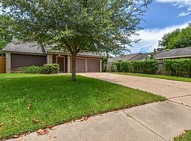 1811 Grassland Ct, Sugar Land, Tx 77478  in Sugar Land, TX (Photo 7 of 9)