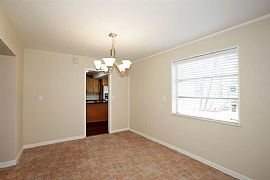 4 Bed Room with Swimming Pool at 882 Camellia Ct Plantation Fl  in Plantation, FL (Photo 5 of 6)