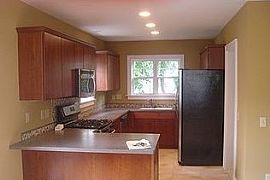 1529 Madison St, Madison, Wi 53711 5 Beds 1 Bath in Madison, WI (Photo 4 of 5)