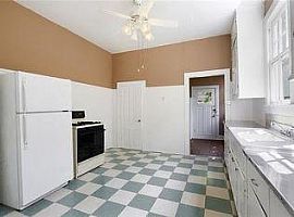 Gorgeous and Spacious  in New Orleans, LA (Photo 7 of 10)