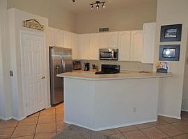 15022 S 47th Way, Phoenix, Az 85044 4 Beds 2 Baths 1,846 Sqft in Phoenix, AZ (Photo 4 of 7)