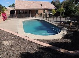 15022 S 47th Way, Phoenix, Az 85044 4 Beds 2 Baths 1,846 Sqft in Phoenix, AZ (Photo 5 of 7)