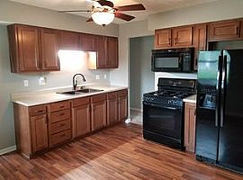 9242 Larimore Ave, Omaha, Ne 68134 4 Beds 2 Baths 1,450 Sqft in Omaha, NE (Photo 2 of 6)