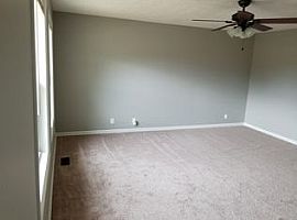 9242 Larimore Ave, Omaha, Ne 68134 4 Beds 2 Baths 1,450 Sqft in Omaha, NE (Photo 3 of 6)