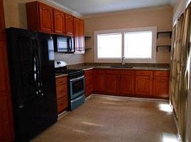 Lovely 3 Bedroom, 2 Baths in New Orleans, LA (Photo 8 of 11)