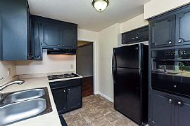 4bed 2.5baths at  1954 Northwood Dr Vacaville Ca  in Vacaville, CA (Photo 3 of 5)