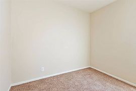 Lovely 3-2bed in 14209 Erwin St Van Nuys in Van Nuys, CA (Photo 4 of 5)