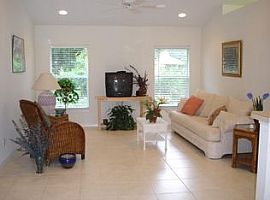 2560 86th Dr, Vero Beach, Fl 32966 2 Beds 2 Baths 1,150 Sqft in Vero Beach, FL (Photo 2 of 8)