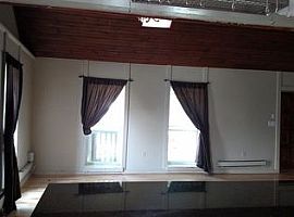 2 Beds 2 Baths in Annapolis, MD (Photo 4 of 8)