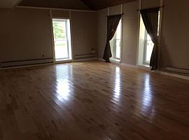 2 Beds 2 Baths in Annapolis, MD (Photo 7 of 8)