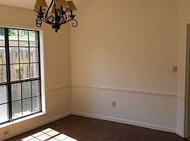 3948 Elm Ave, Montgomery, Al 36109 3 Beds 2 Baths 1,646 Sqft in Montgomery, AL (Photo 2 of 6)