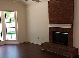 3948 Elm Ave, Montgomery, Al 36109 3 Beds 2 Baths 1,646 Sqft in Montgomery, AL (Photo 3 of 6)