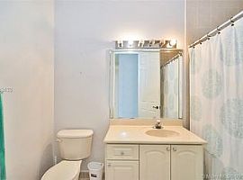 16301 Nw 77th Pl, Miami Lakes, Fl 33016 4 Beds 4.5 Baths 2,417  in Miami Lakes, FL (Photo 11 of 12)