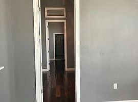 Located in a Quiet Block Which Is 2 Miles From French Quarter  in New Orleans, LA (Photo 6 of 11)