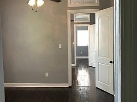 Located in a Quiet Block Which Is 2 Miles From French Quarter  in New Orleans, LA (Photo 9 of 11)