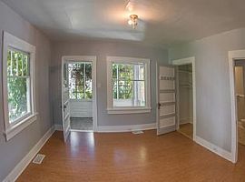 127 1/2 Keystone Ave, Reno, Nv 89503 in Reno, NV (Photo 2 of 7)