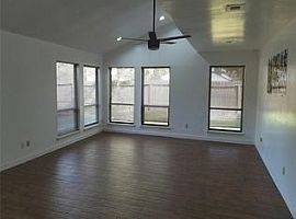 4bed 2 Bath in Missouri City, TX (Photo 4 of 5)