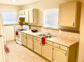 1 Bed 1 Bath in Houston, TX (Photo 2 of 4)