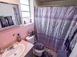 Bright, Spaciousne-Story Home in Lake Oaks in New Orleans, LA (Photo 11 of 11)