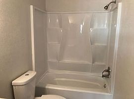 4bed 2 Bath in Tracy, CA (Photo 5 of 5)