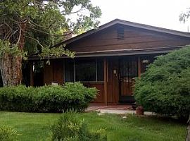 908 E Robinson St, Carson City, Nv 89701 in Carson City, NV (Photo 2 of 11)