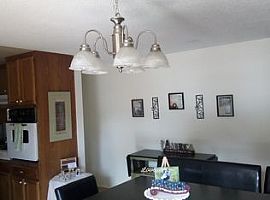 908 E Robinson St, Carson City, Nv 89701 in Carson City, NV (Photo 5 of 11)