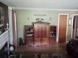 908 E Robinson St, Carson City, Nv 89701 in Carson City, NV (Photo 6 of 11)