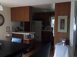 908 E Robinson St, Carson City, Nv 89701 in Carson City, NV (Photo 7 of 11)