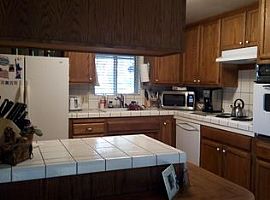 908 E Robinson St, Carson City, Nv 89701 in Carson City, NV (Photo 8 of 11)