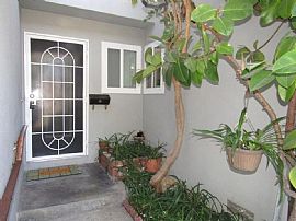 3208 Mecartney Rd, Alameda, Ca  4 Beds 2 Baths in Alameda, CA (Photo 6 of 10)