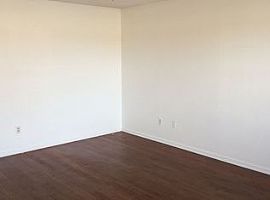 2bed 1bath in Lubbock, TX (Photo 2 of 4)