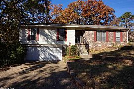  This Lovely Three-Bedroom House Is Located in The Roberts Elem in Little Rock, AR